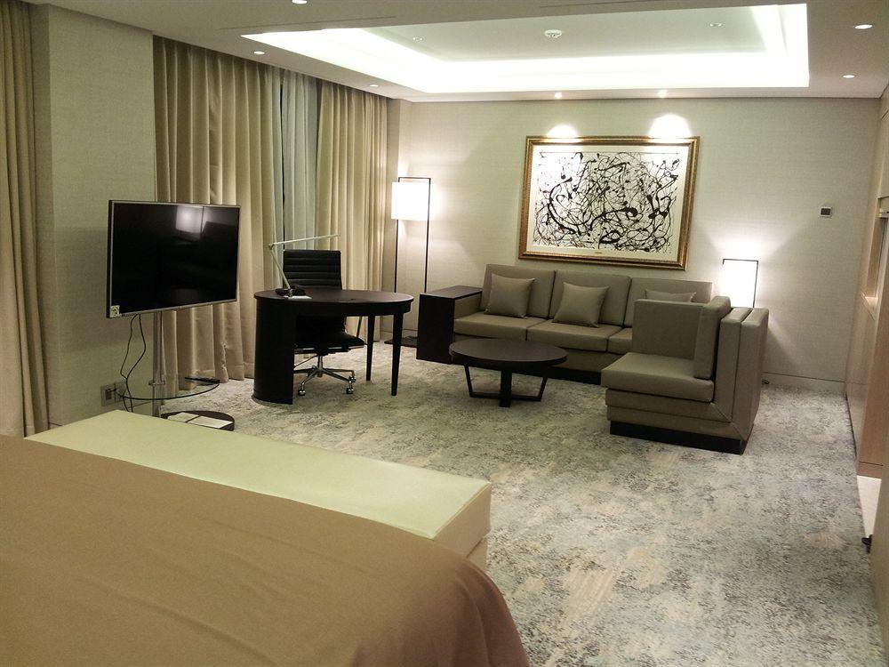 Hotel Hyundai By Lahan Ilsan Ni Exterior foto