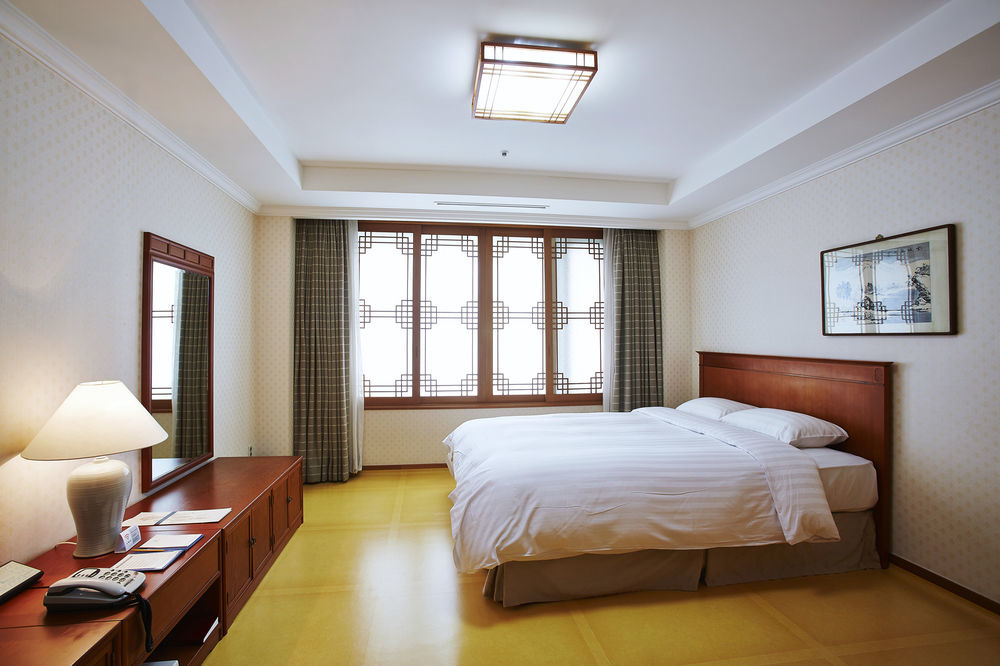 Hotel Hyundai By Lahan Ilsan Ni Exterior foto